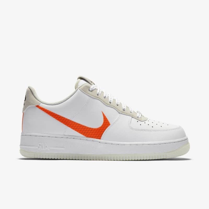 Air force deals big swoosh